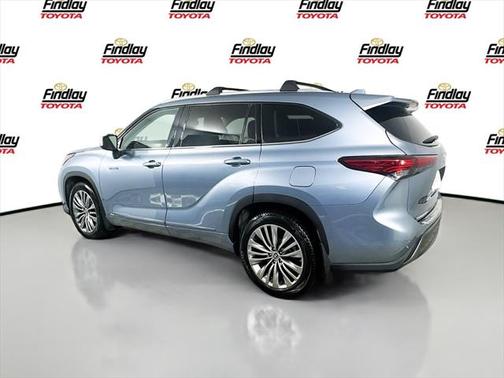 2020 Toyota Highlander Hybrid Platinum
