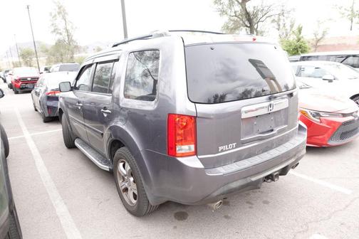 Modern Steel Metallic 2014 Honda Pilot EX-L