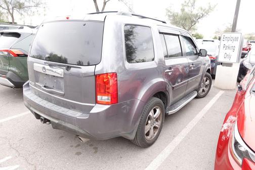 Modern Steel Metallic 2014 Honda Pilot EX-L