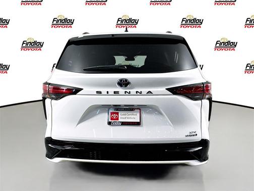 2024 Toyota Sienna XSE 7 Passenger