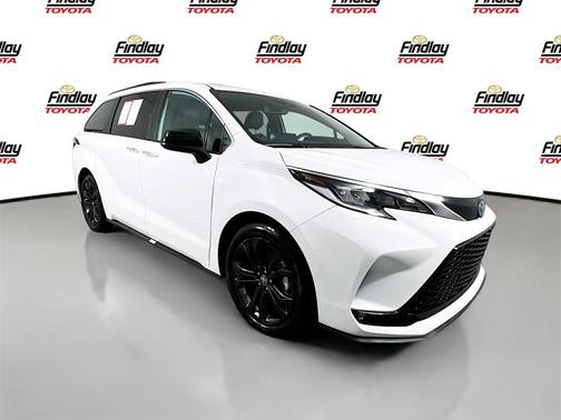 2024 Toyota Sienna XSE 7 Passenger