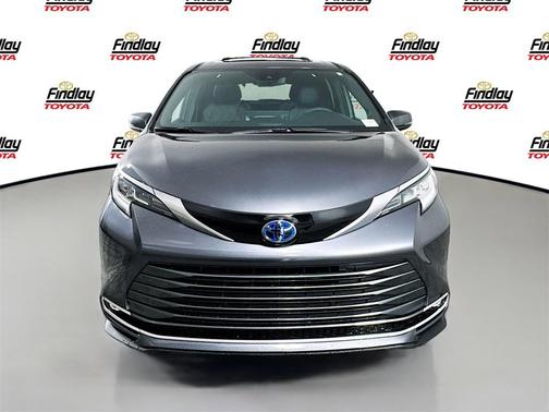 2025 Toyota Sienna Limited