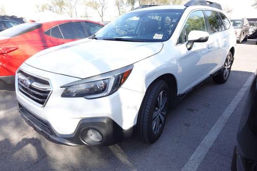 Crystal White Pearl 2018 Subaru Outback 2.5i Limited