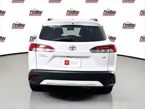 2024 Toyota Corolla Cross LE