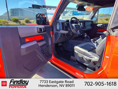 RACE RED 2023 Ford Bronco Black Diamond