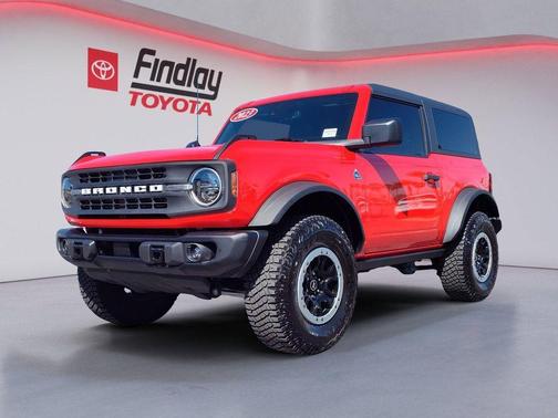RACE RED 2023 Ford Bronco Black Diamond