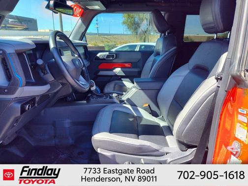 RACE RED 2023 Ford Bronco Black Diamond