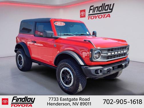 RACE RED 2023 Ford Bronco Black Diamond