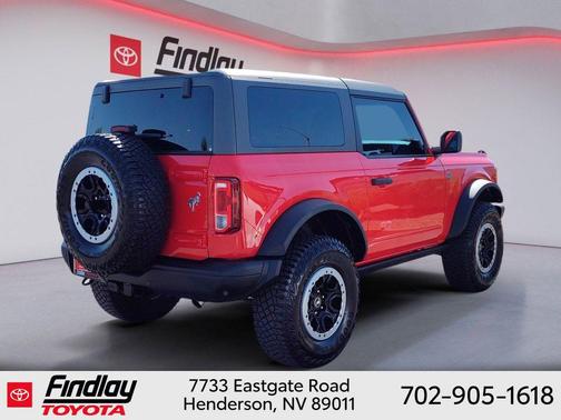 RACE RED 2023 Ford Bronco Black Diamond