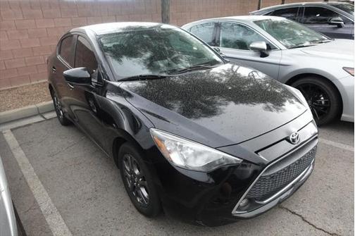 2019 Toyota Yaris Sedan LE