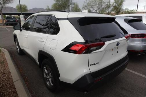 2023 Toyota RAV4 Hybrid LE