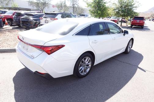 Wind Chill Pearl 2022 Toyota Avalon Hybrid XLE Plus