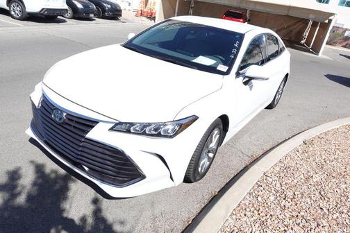 Wind Chill Pearl 2022 Toyota Avalon Hybrid XLE Plus