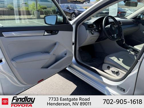 2015 Volkswagen Passat 1.8T Limited Edition