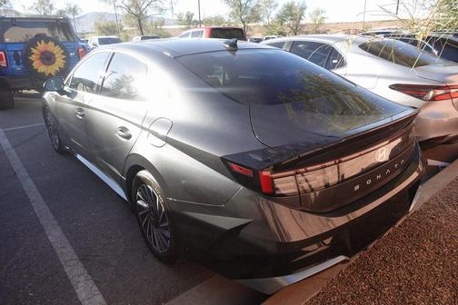 2024 Hyundai SONATA Hybrid Limited