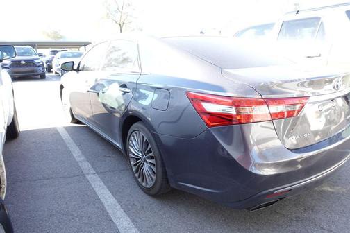 Magnetic Gray Metallic 2017 Toyota Avalon Limited