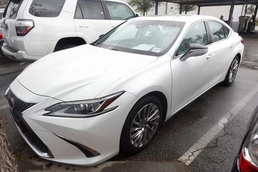 2019 Lexus ES 300h Luxury