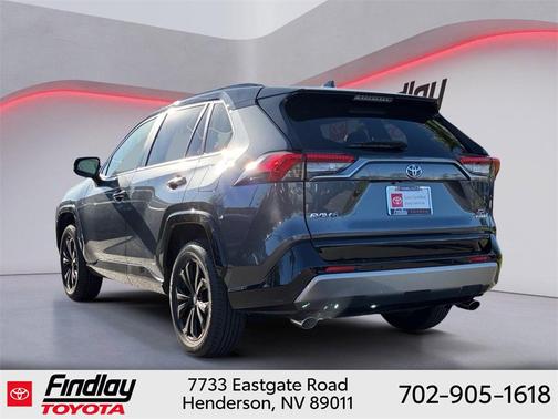 2022 Toyota RAV4 Hybrid SE