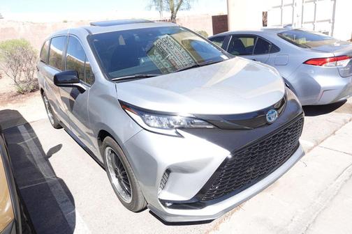 Celestial Silver Metallic 2021 Toyota Sienna XSE 7 Passenger