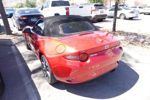 Soul Red Metallic 2016 Mazda MX-5 Miata Grand Touring