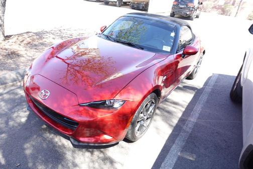 Soul Red Metallic 2016 Mazda MX-5 Miata Grand Touring
