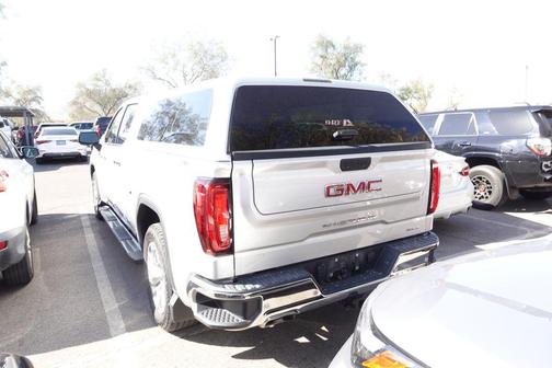Quicksilver Metallic 2022 GMC Sierra 1500 SLT