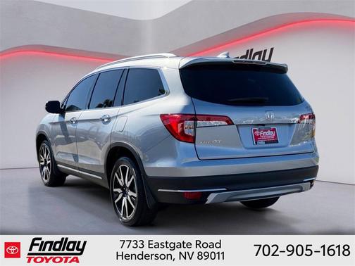 2022 Honda Pilot Touring 8-Passenger