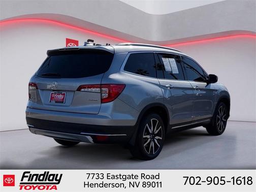 2022 Honda Pilot Touring 8-Passenger