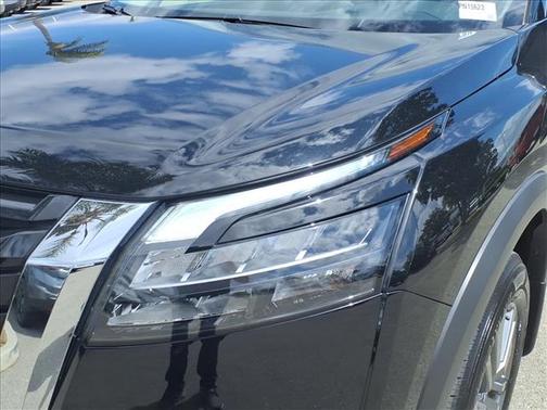 Black 2025 Nissan Pathfinder S