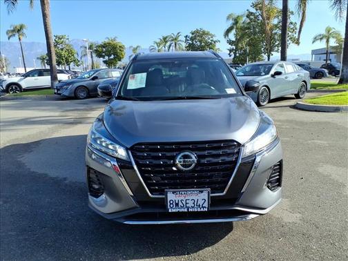 Gun Metallic 2021 Nissan Kicks SR