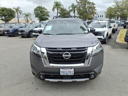 Gray 2 Tone 2022 Nissan Pathfinder SL