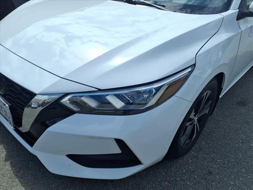 Cloud White 2022 Nissan Sentra SV