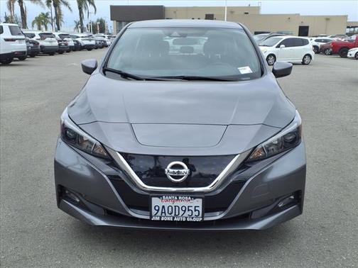 2022 Nissan Leaf SV