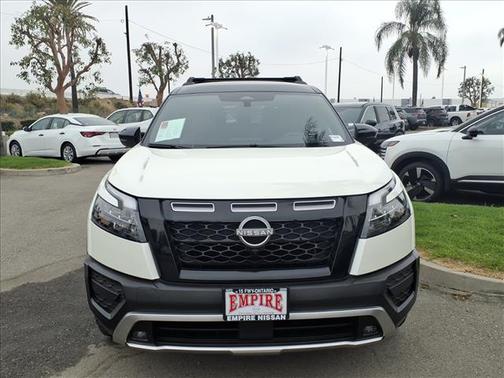 White 2024 Nissan Pathfinder Rock Creek