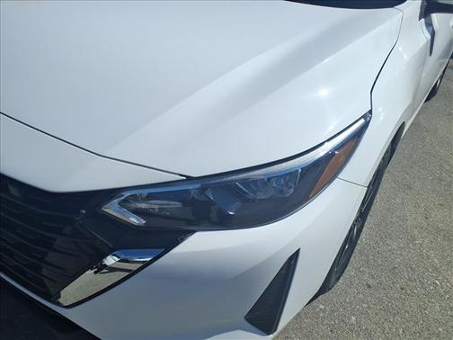 Cloud White 2024 Nissan Sentra SV