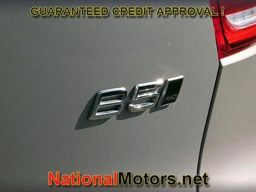 2025 Volvo XC40 Core Bright Theme