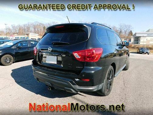 2018 Nissan Pathfinder SL