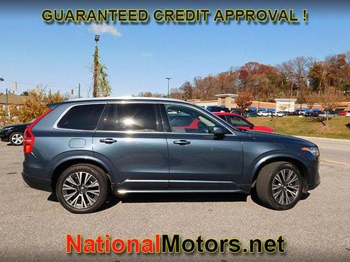 2021 Volvo XC90 T5 Momentum