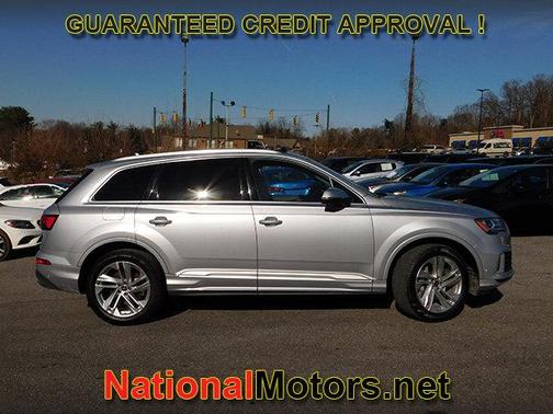 2022 Audi Q7 55 Premium Plus