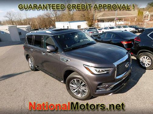 2023 INFINITI QX80 Luxe