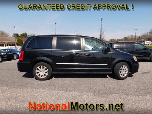 2013 Chrysler Town & Country Touring