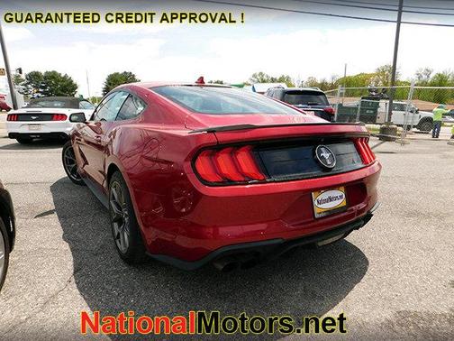 2021 Ford Mustang EcoBoost