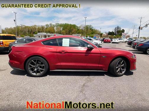 2021 Ford Mustang EcoBoost