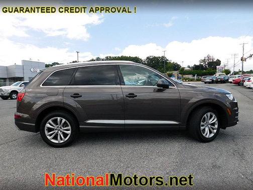 2017 Audi Q7 3.0T Premium