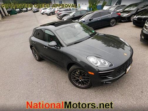 2018 Porsche Macan Base