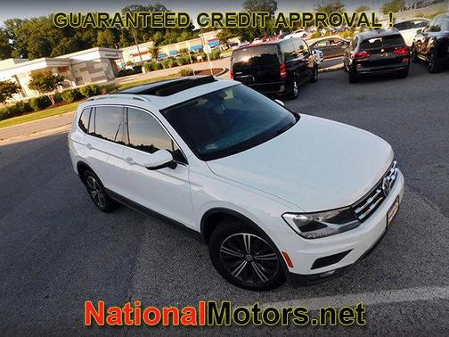 White 2018 Volkswagen Tiguan 2.0T SE