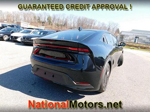 2025 Toyota Prius LE