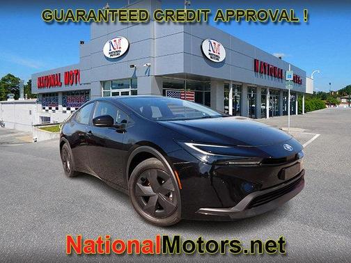 2025 Toyota Prius LE