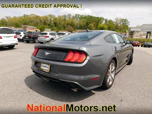 2021 Ford Mustang EcoBoost