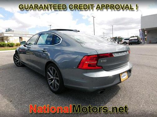 2018 Volvo S90 T5 Momentum